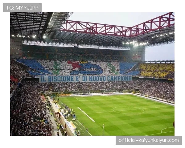 圣西罗-梅阿查球场草皮再遭诟病,米兰双雄联合声明将启动紧急修缮